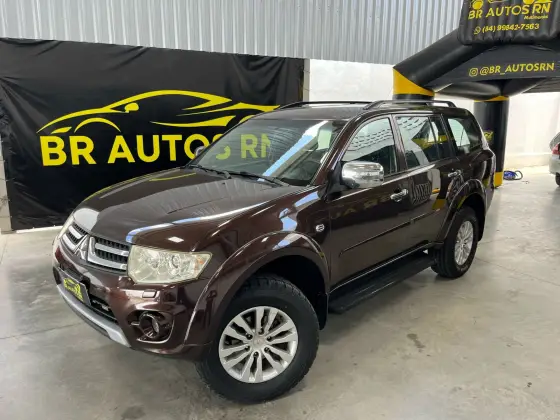 MITSUBISHI PAJERO DAKAR 2015