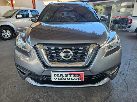 NISSAN KICKS 2019