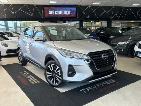 NISSAN KICKS PLAY 2025