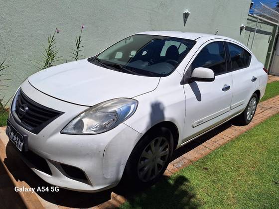 NISSAN VERSA 2014