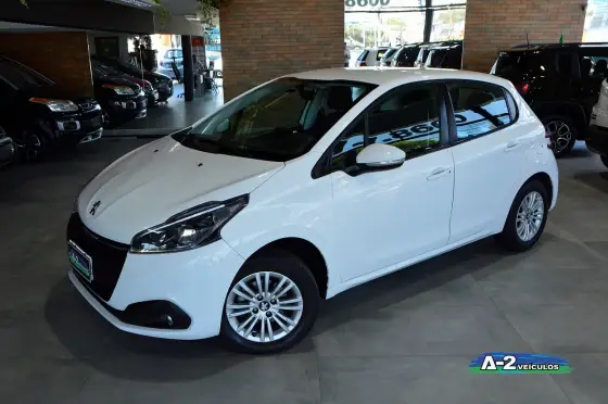 PEUGEOT 208 2020