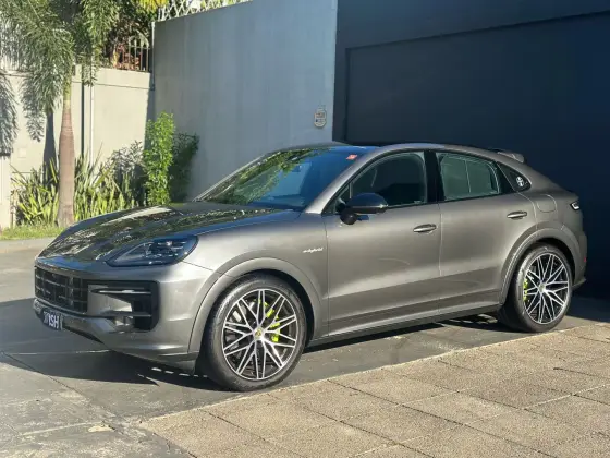 PORSCHE CAYENNE 2024
