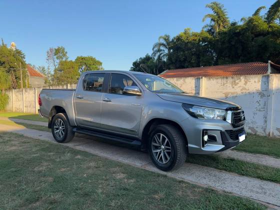 TOYOTA HILUX 2020