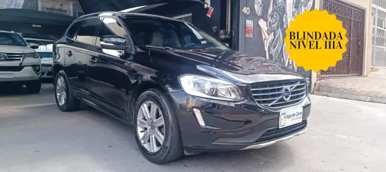 VOLVO XC60 2017