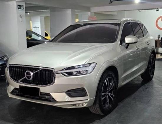 VOLVO XC60 2018