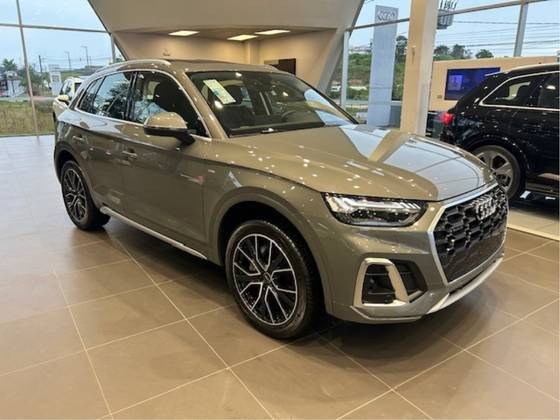 AUDI Q5 2025