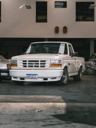 FORD F-1000 1997