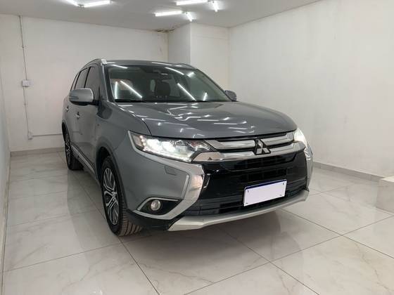 MITSUBISHI OUTLANDER 2017