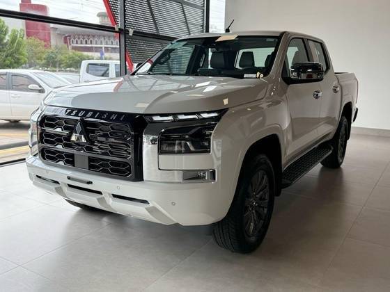 MITSUBISHI TRITON 2026