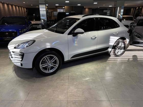 PORSCHE MACAN 2017