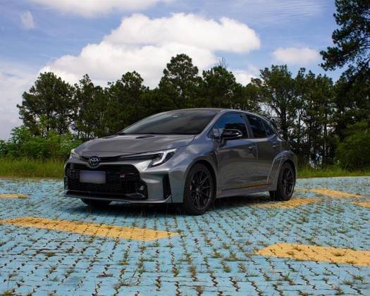 TOYOTA GR COROLLA 2024