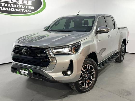TOYOTA HILUX 2021