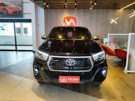 TOYOTA HILUX 2020