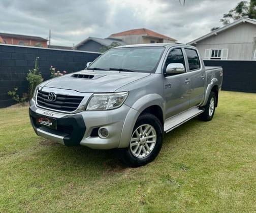 TOYOTA HILUX 2015