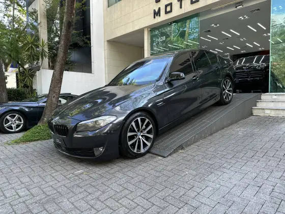 BMW 550i 2011
