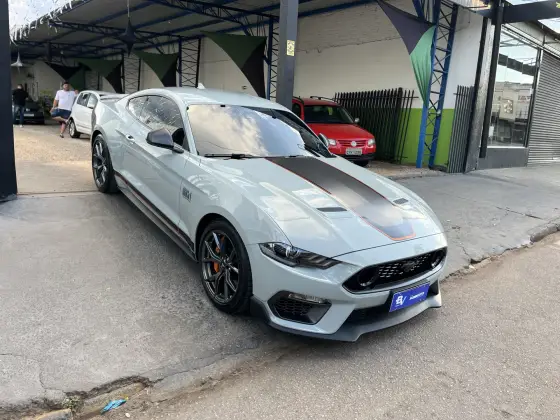 FORD MUSTANG 2021