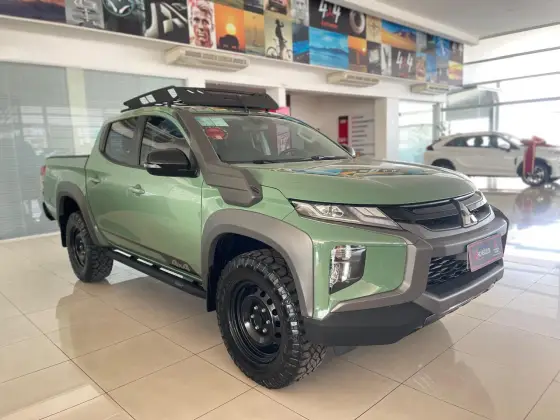 MITSUBISHI L200 TRITON 2024