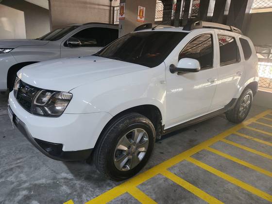 RENAULT DUSTER 2020
