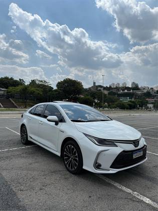 TOYOTA COROLLA 2024