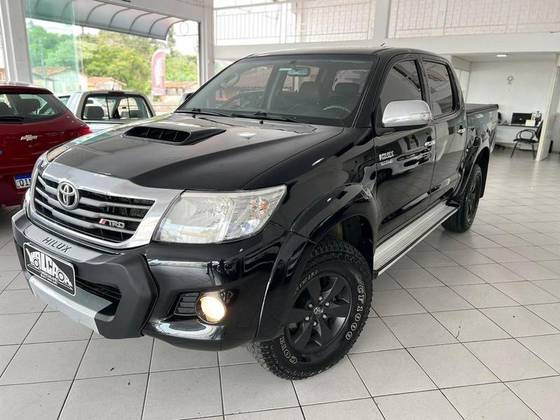 TOYOTA HILUX 2012
