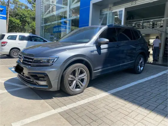 VOLKSWAGEN TIGUAN 2020