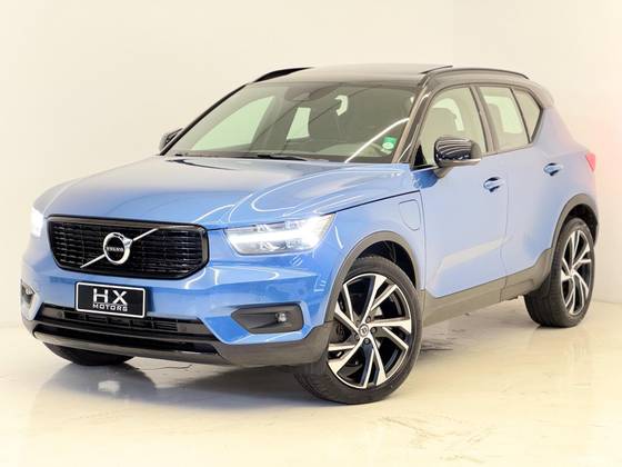 VOLVO XC40 2020