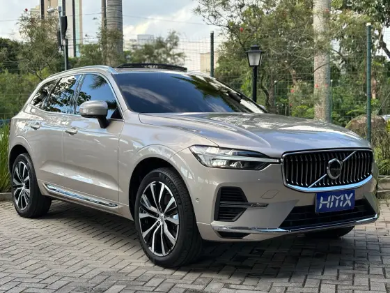 VOLVO XC60 2023