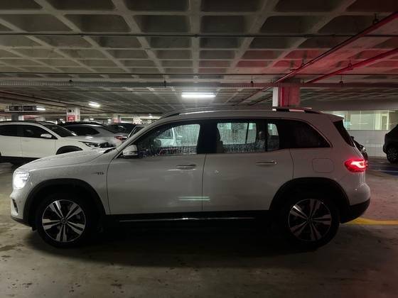 MERCEDES-BENZ GLB 200 2021