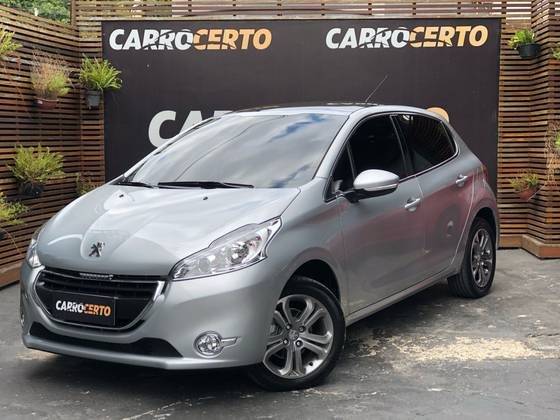 PEUGEOT 208 2014