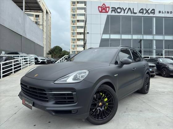 PORSCHE CAYENNE 2020
