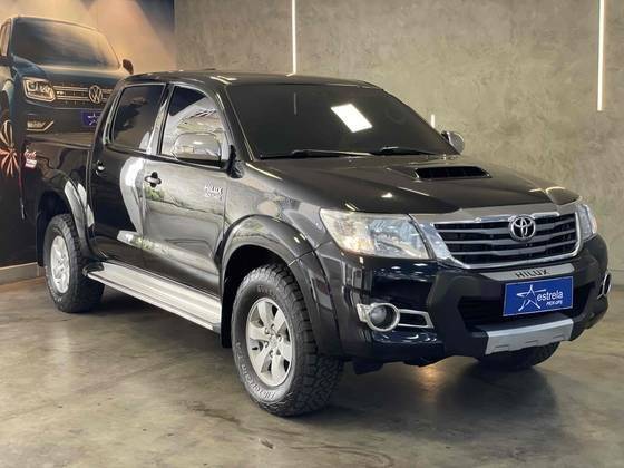 TOYOTA HILUX 2015