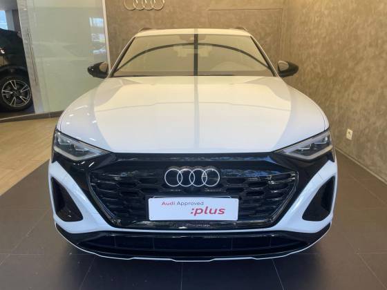 AUDI Q8 E-TRON 2024