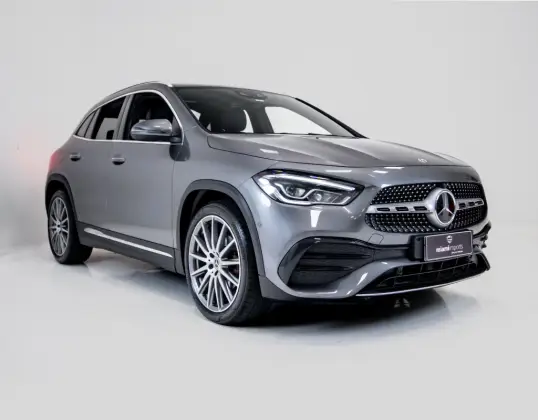 MERCEDES-BENZ GLA 200 2023