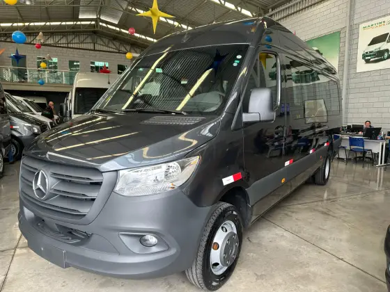 MERCEDES-BENZ SPRINTER 2025