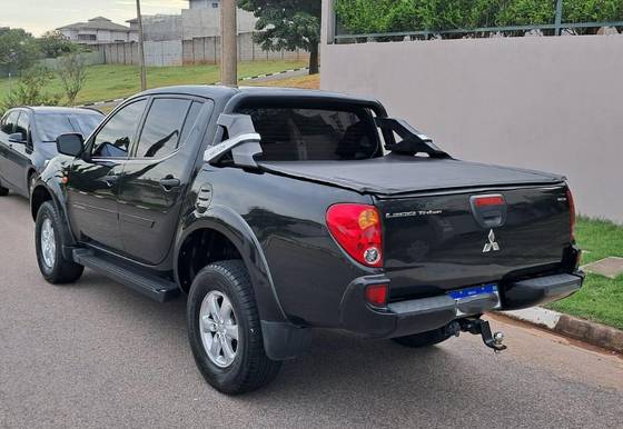 MITSUBISHI L200 TRITON 2014
