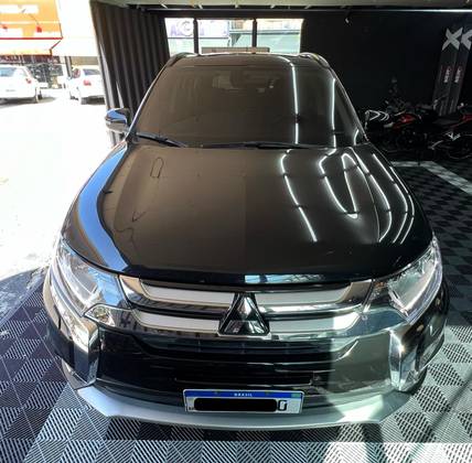 MITSUBISHI OUTLANDER 2016