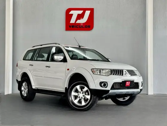 MITSUBISHI PAJERO DAKAR 2013