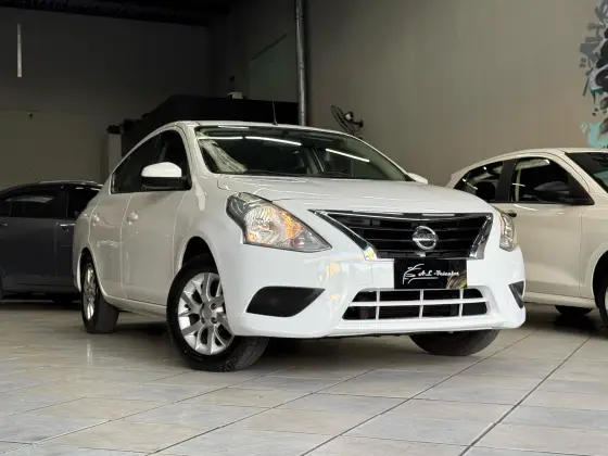 NISSAN VERSA 2018