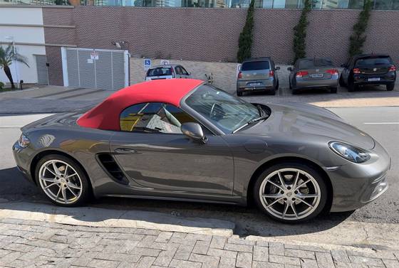 PORSCHE 718 2019