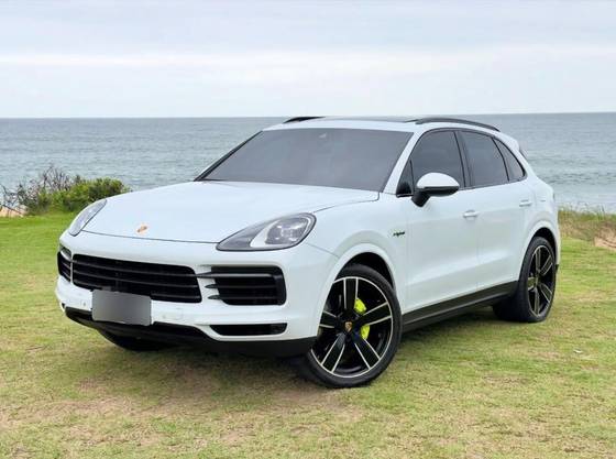 PORSCHE CAYENNE 2022