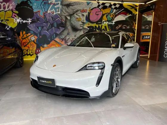 PORSCHE TAYCAN 2022