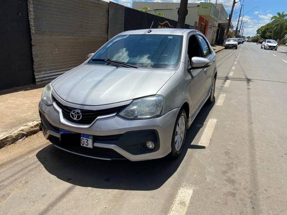 TOYOTA ETIOS 2018