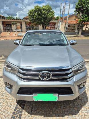 TOYOTA HILUX 2018