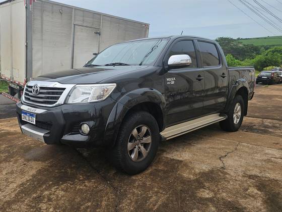 TOYOTA HILUX 2013