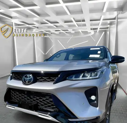 TOYOTA HILUX SW4 2025