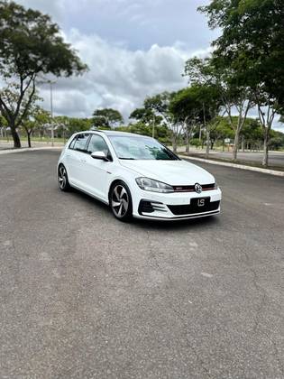 VOLKSWAGEN GOLF 2019