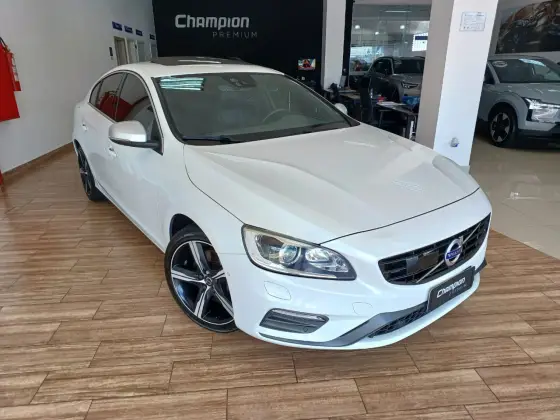 VOLVO S60 2017