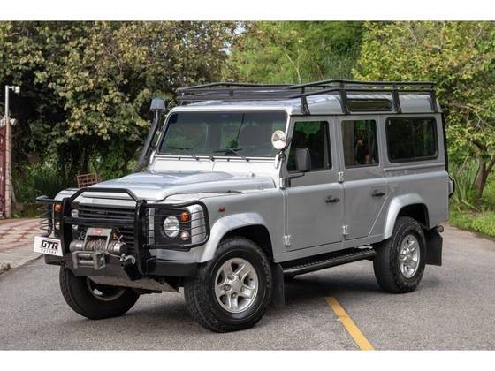 LAND ROVER DEFENDER 2011