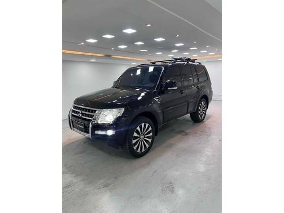 MITSUBISHI PAJERO FULL 2019
