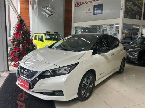 NISSAN LEAF 2022